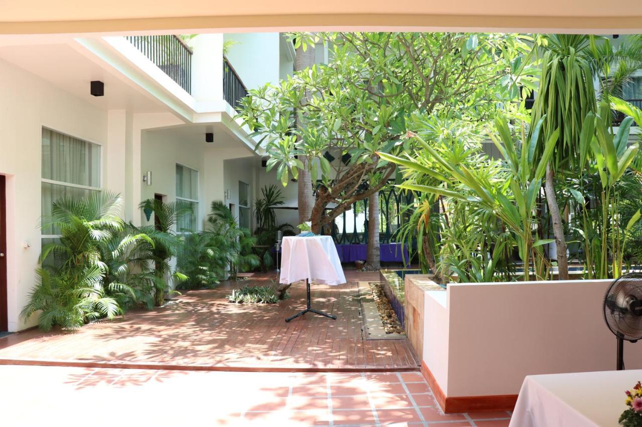 Hotel Landing Gold By Amatak Siem Reap Exteriér fotografie